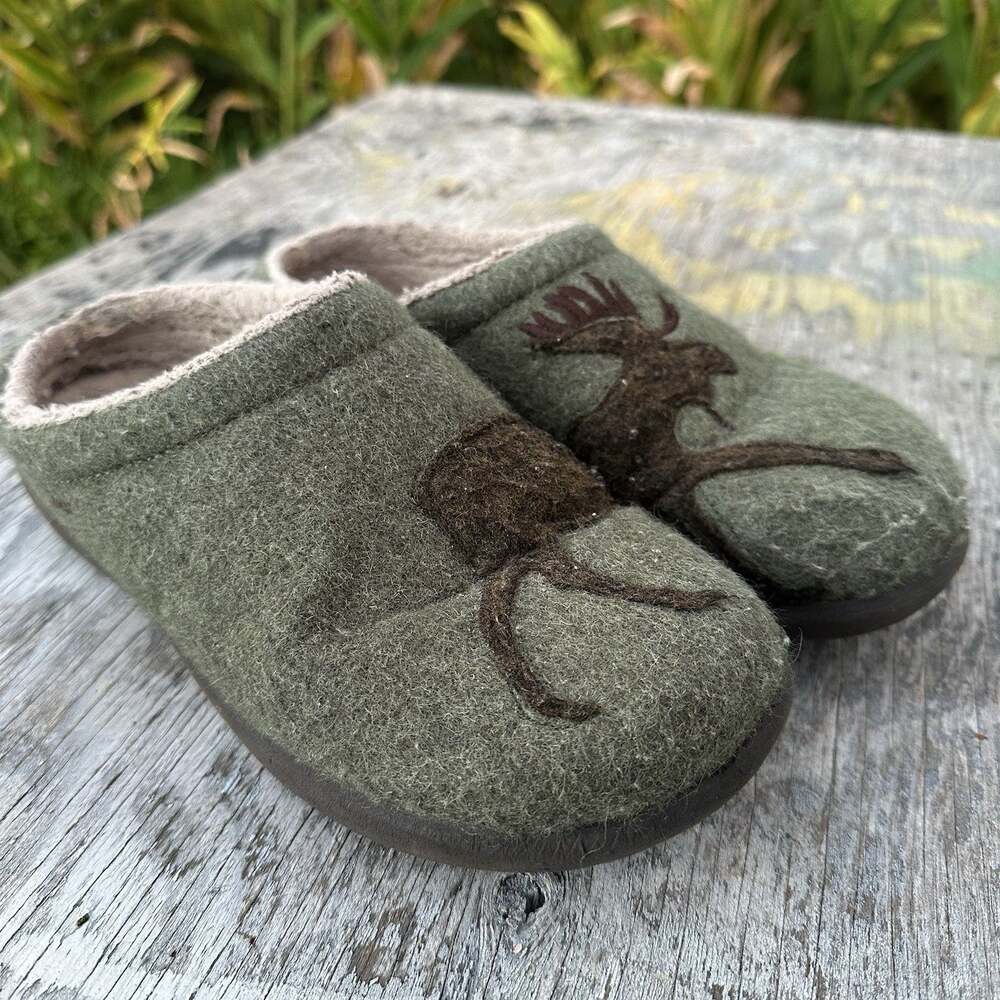 LL Bean Daybreak scuffs moose women's 9 Green Wool Slippers Mules 910